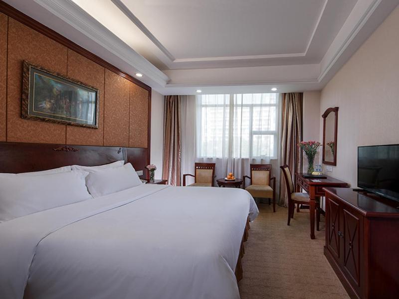 Vienna Hotel Shenzhen Pingdi Экстерьер фото
